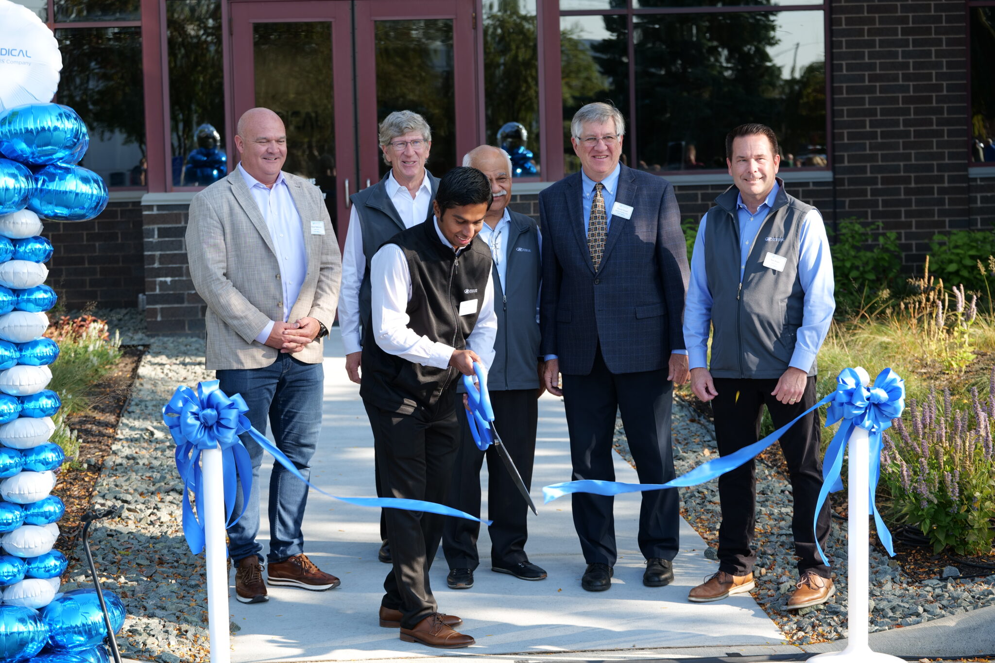 Zeus Celebrates Grand Opening of New Arden Hills, Minnesota Facility
